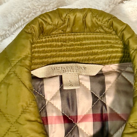 💯 Authentic Burberry Brit 4-Button Quilted Jacket - Picture 2 of 9